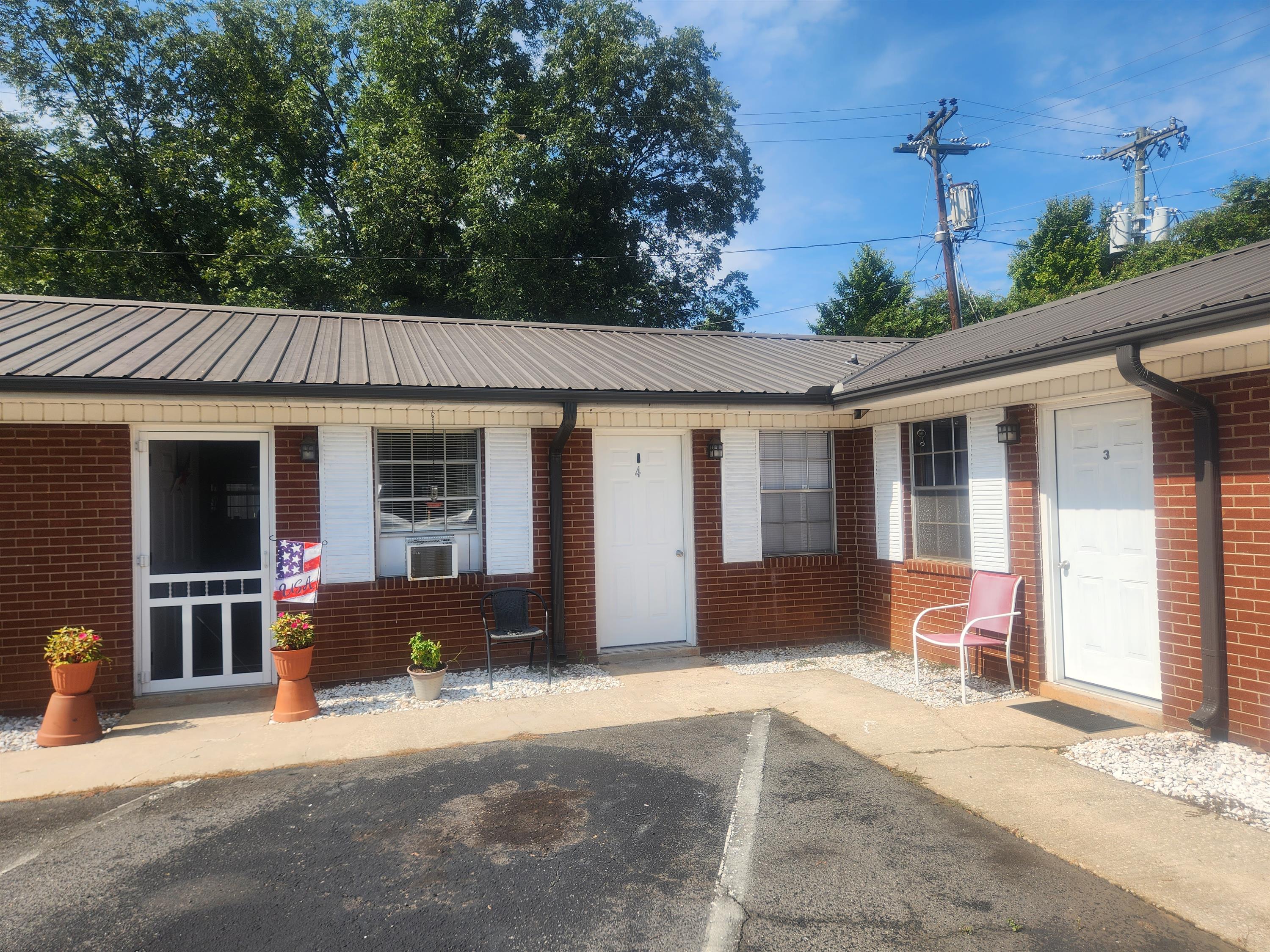 516 East Charles Street - 4